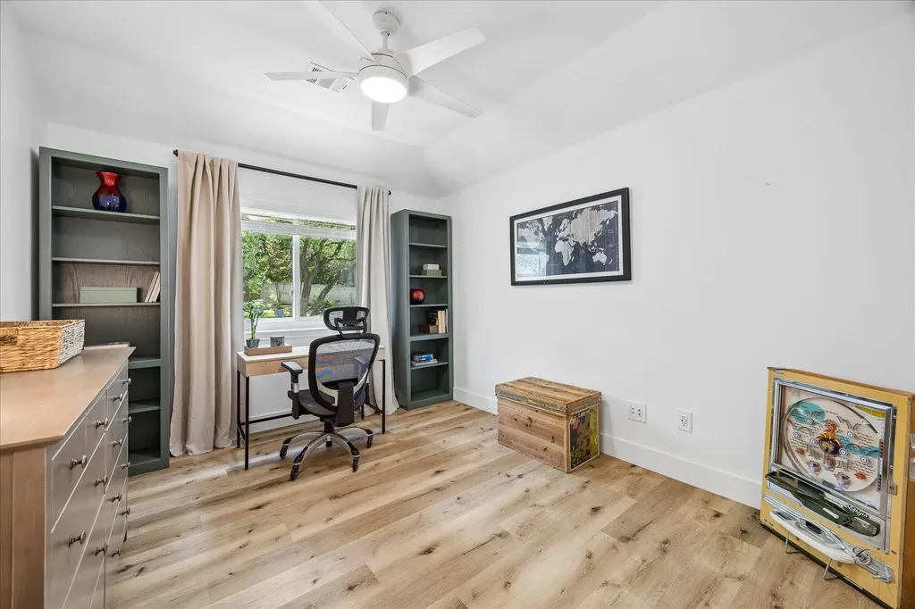 12109 Estrada Court Austin TX 78732