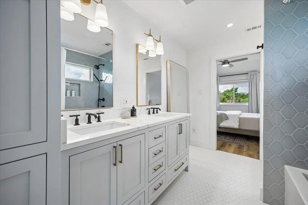 12109 Estrada Court Austin TX 78732