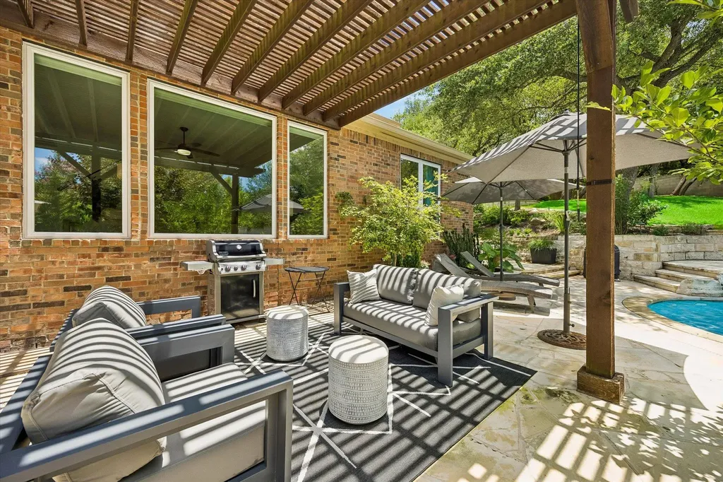 12109 Estrada Court Austin TX 78732