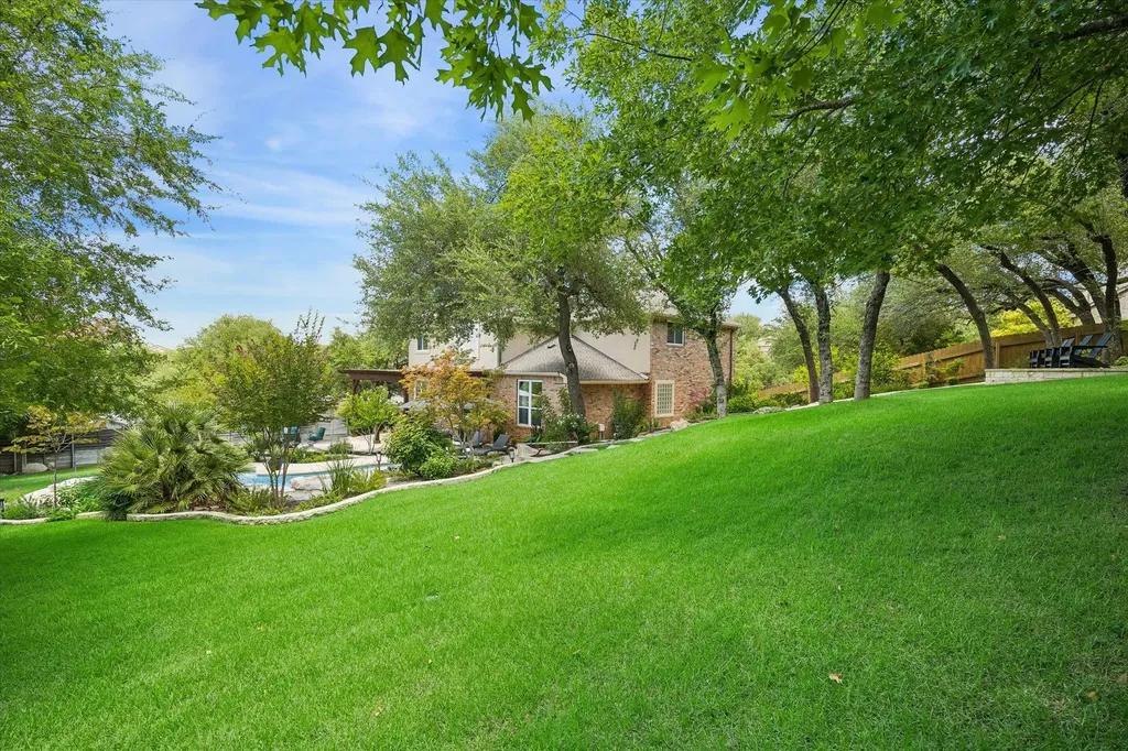 12109 Estrada Court Austin TX 78732
