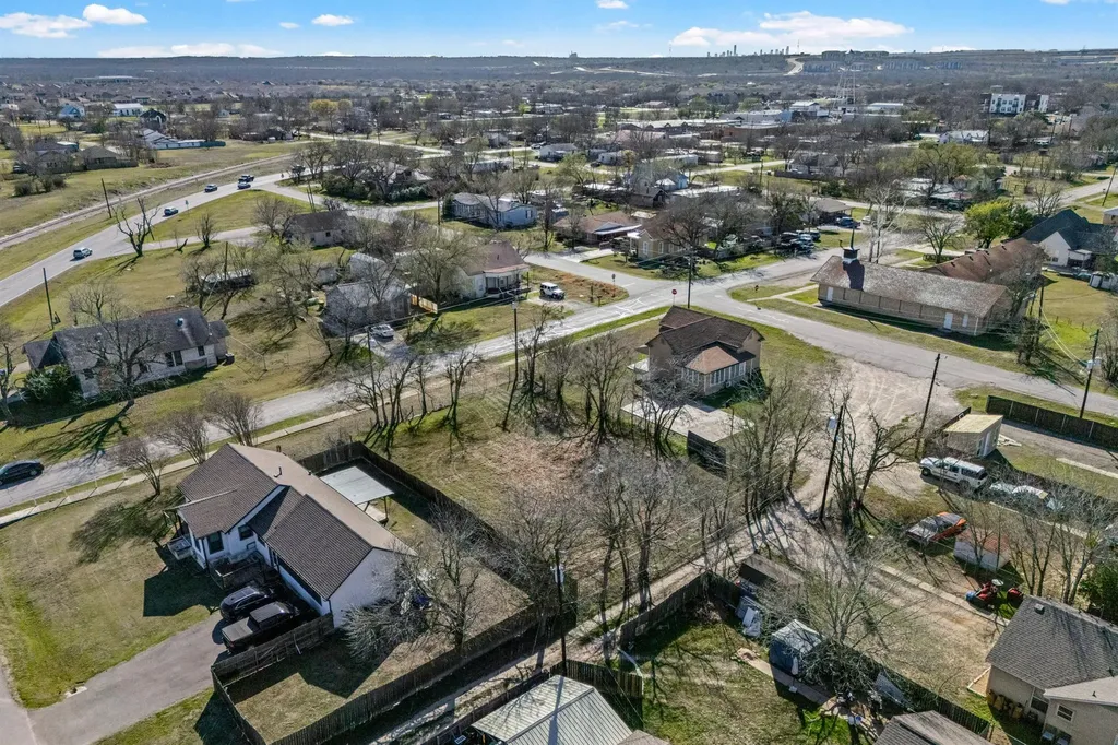 Tbd Eggleston Street Manor TX 78653