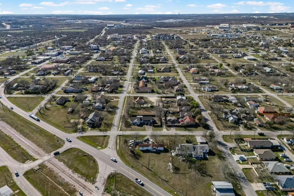 Tbd Eggleston Street Manor TX 78653