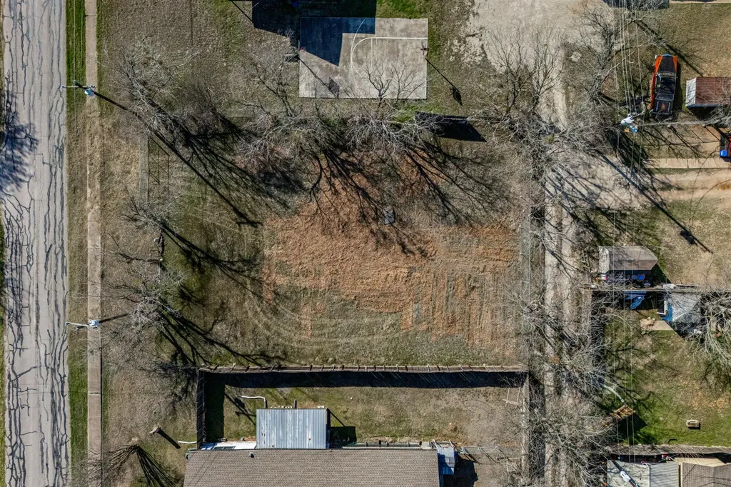 Tbd Eggleston Street Manor TX 78653