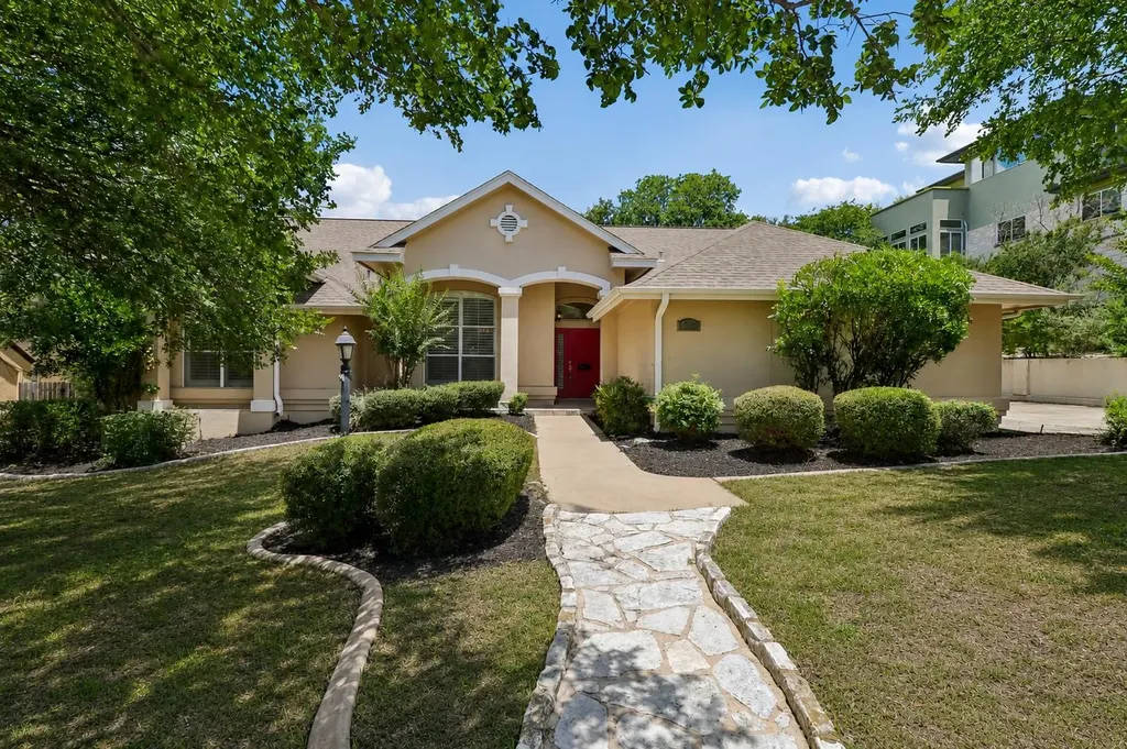 Lakeway TX, 115 Tallstar Drive
