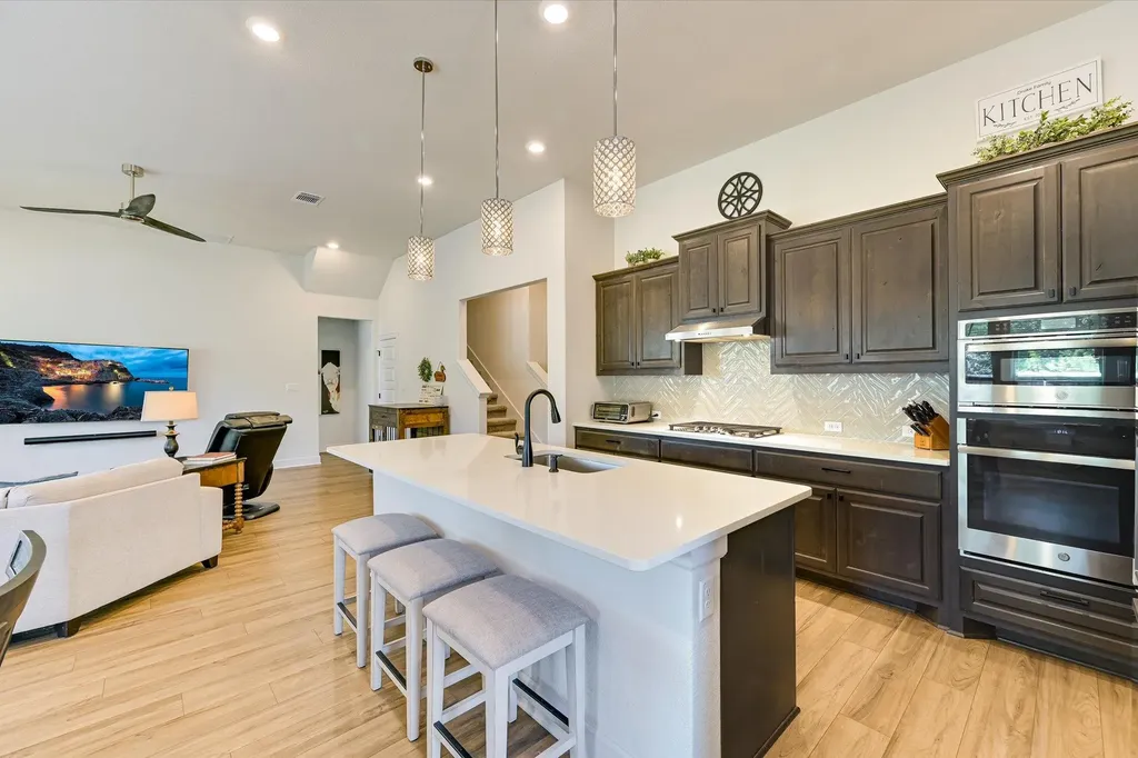 1173 Pink Granite Boulevard Dripping Springs TX 78620