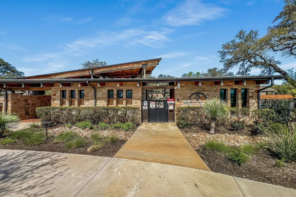 1173 Pink Granite Boulevard Dripping Springs TX 78620