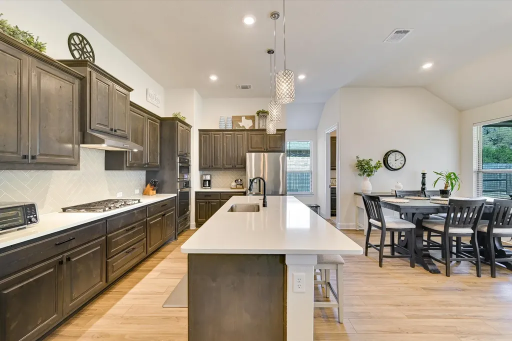 1173 Pink Granite Boulevard Dripping Springs TX 78620