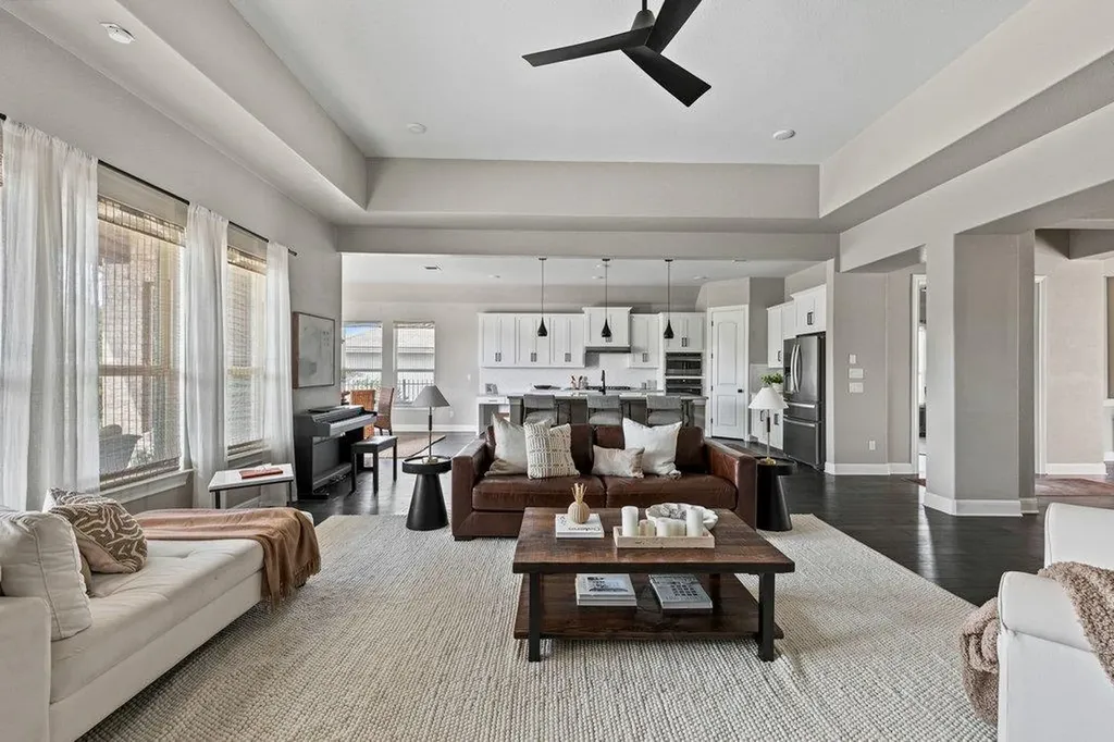 350 Jacksdaw Drive Austin TX 78737