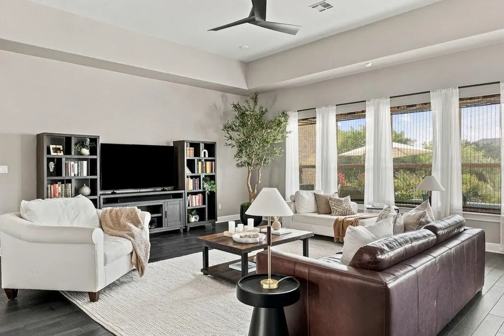 350 Jacksdaw Drive Austin TX 78737