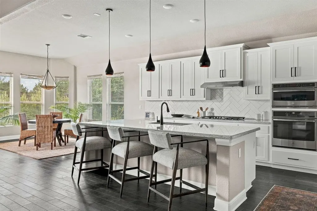 350 Jacksdaw Drive Austin TX 78737