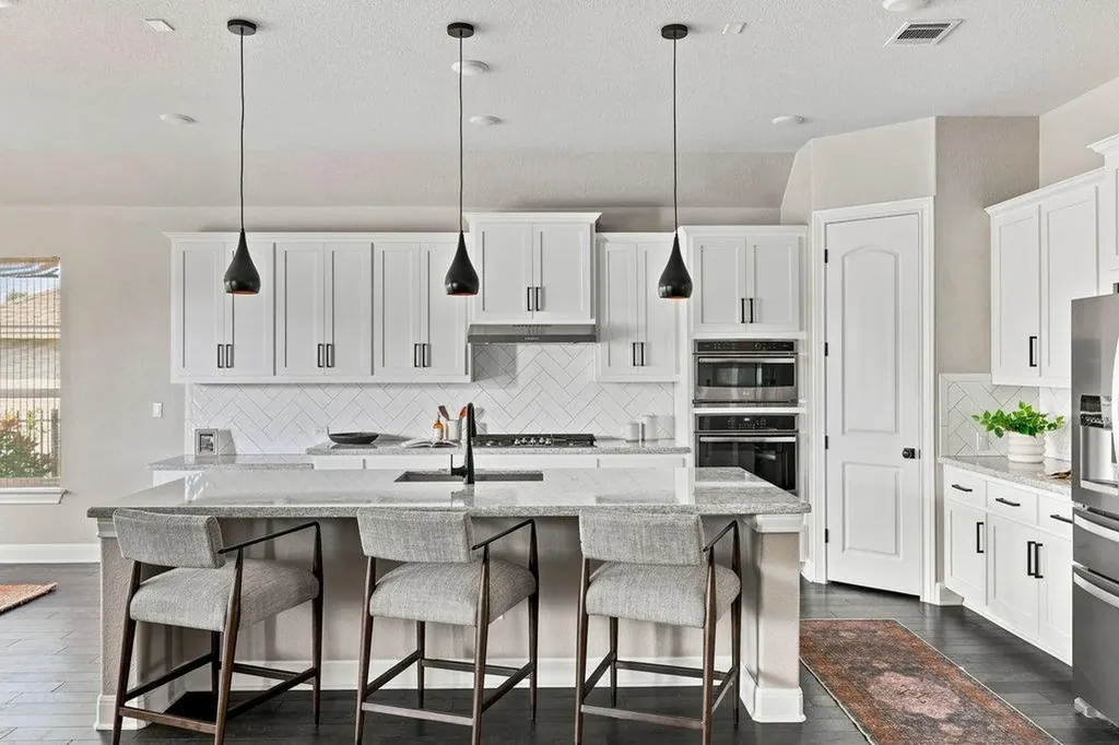 350 Jacksdaw Drive Austin TX 78737