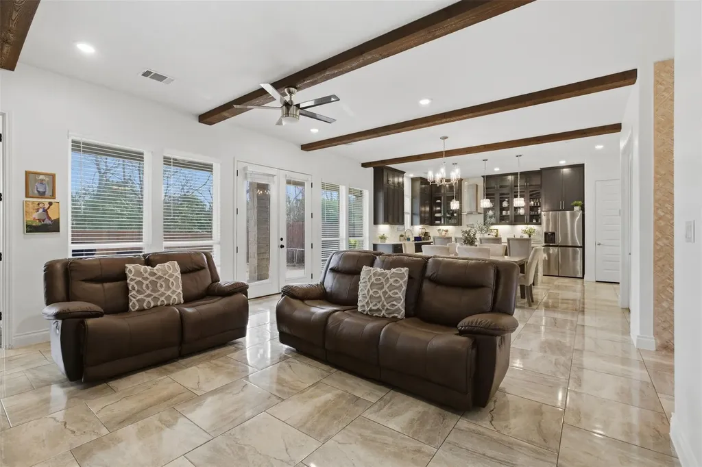 1905 S College Street Georgetown TX 78626