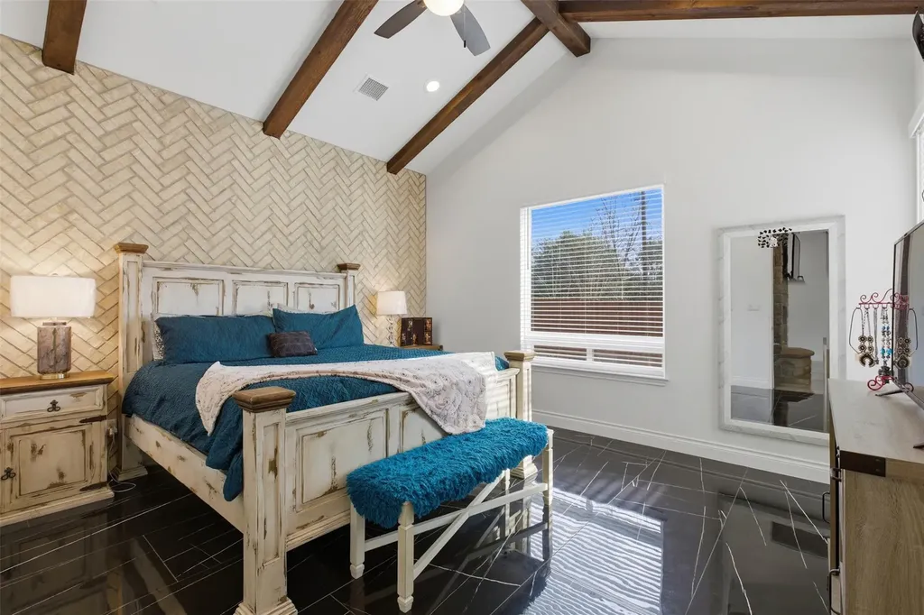 1905 S College Street Georgetown TX 78626