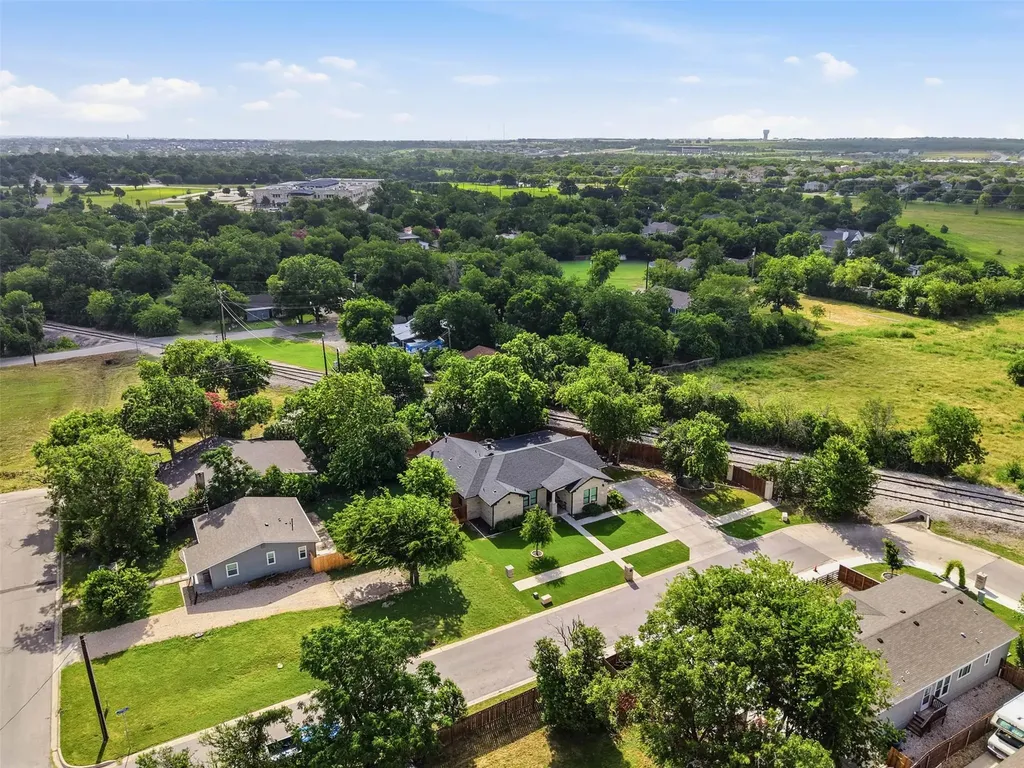 1905 S College Street Georgetown TX 78626