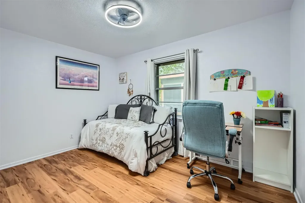 207 Rowland Drive Austin TX 78745