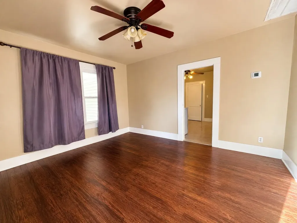 807 S Elm Street Georgetown TX 78626