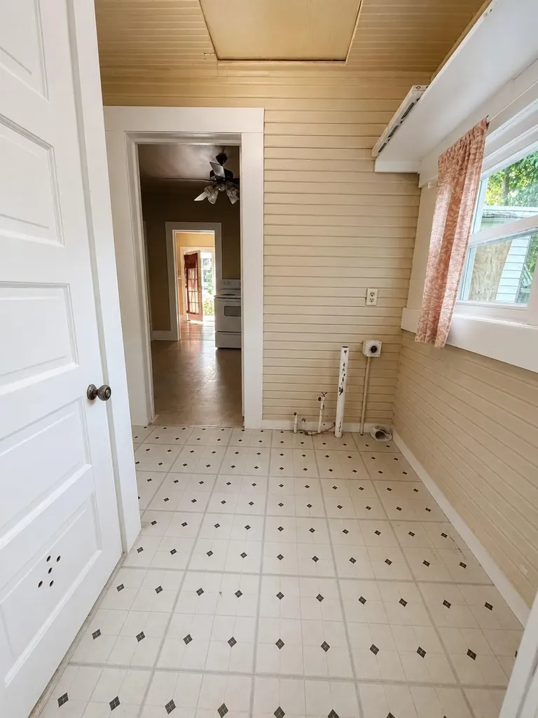 807 S Elm Street Georgetown TX 78626