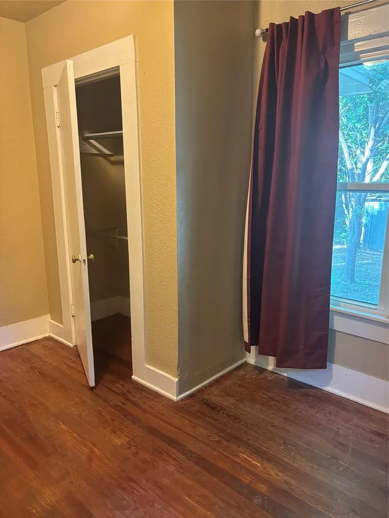 807 S Elm Street Georgetown TX 78626