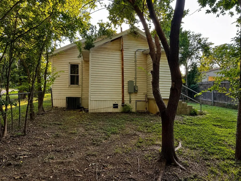 807 S Elm Street Georgetown TX 78626