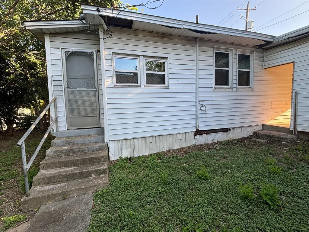807 S Elm Street Georgetown TX 78626