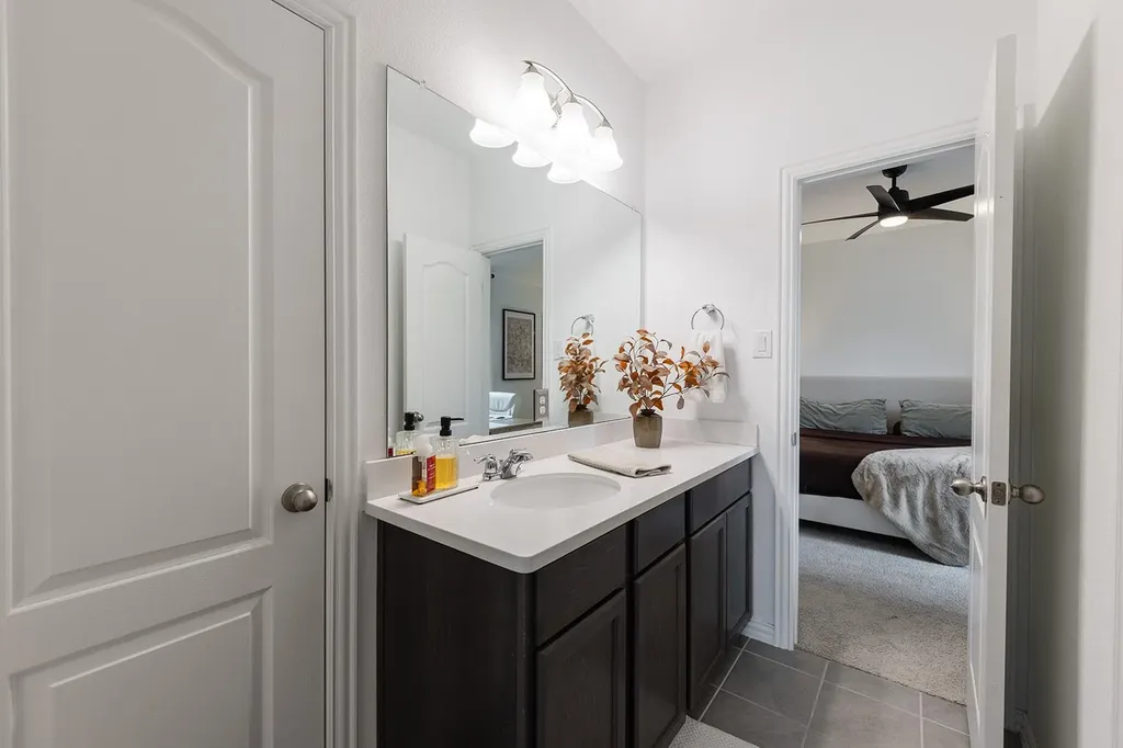1601 Harrongton Way Leander TX 78641