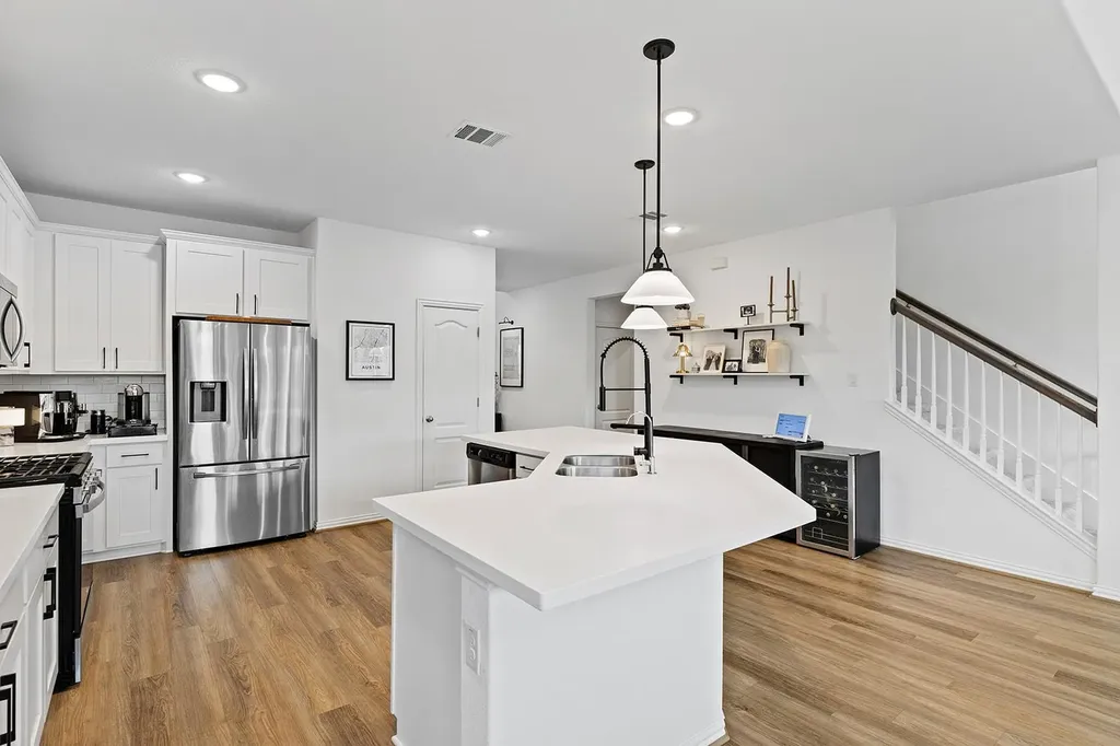 1601 Harrongton Way Leander TX 78641