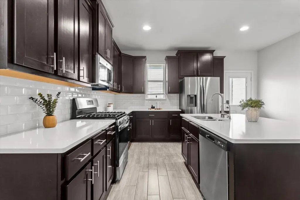 7603 Elk Grove Path Austin TX 78754