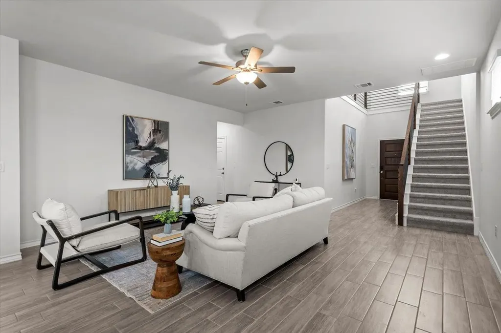 7603 Elk Grove Path Austin TX 78754