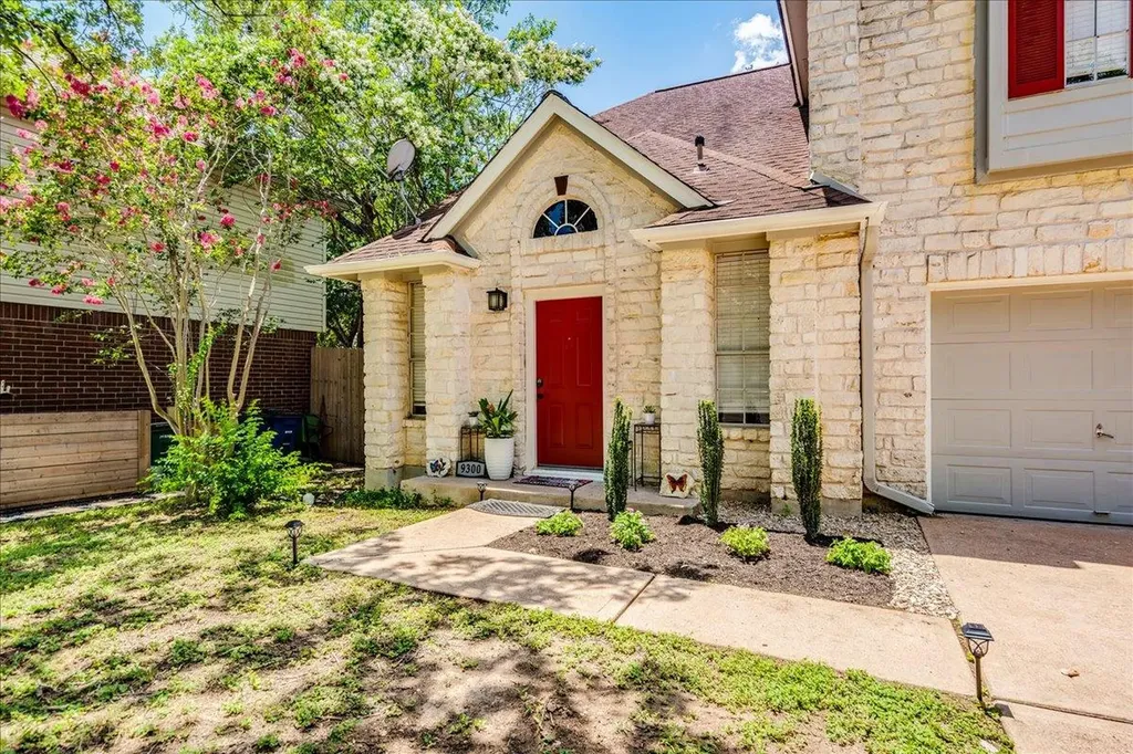 9300 Tea Rose Trail Austin TX 78748