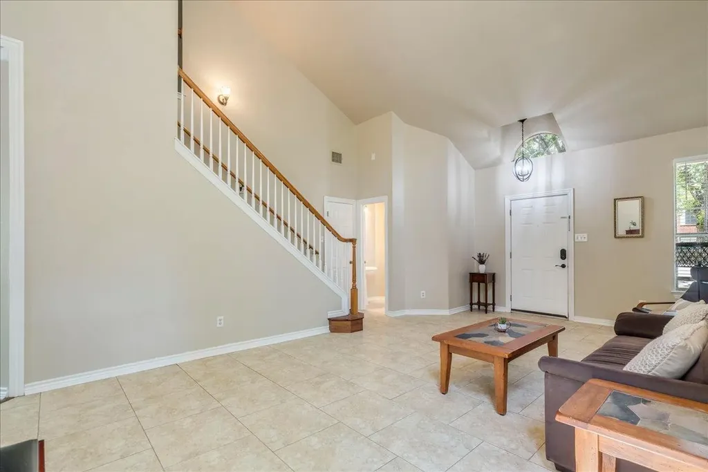 9300 Tea Rose Trail Austin TX 78748