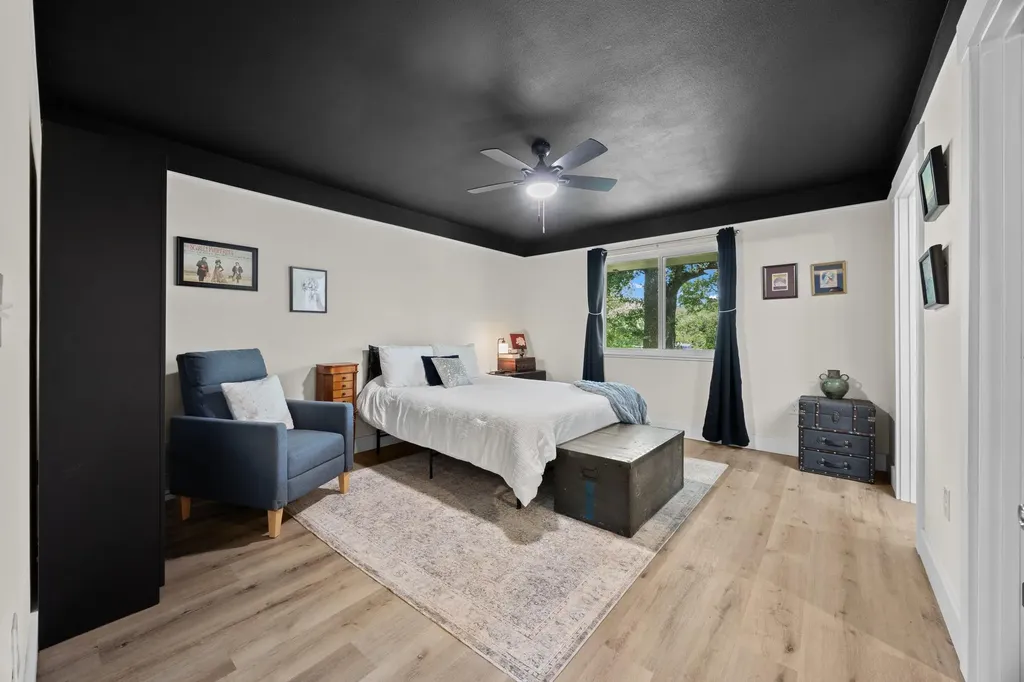 24502 Long Hollow Trail Leander TX 78641