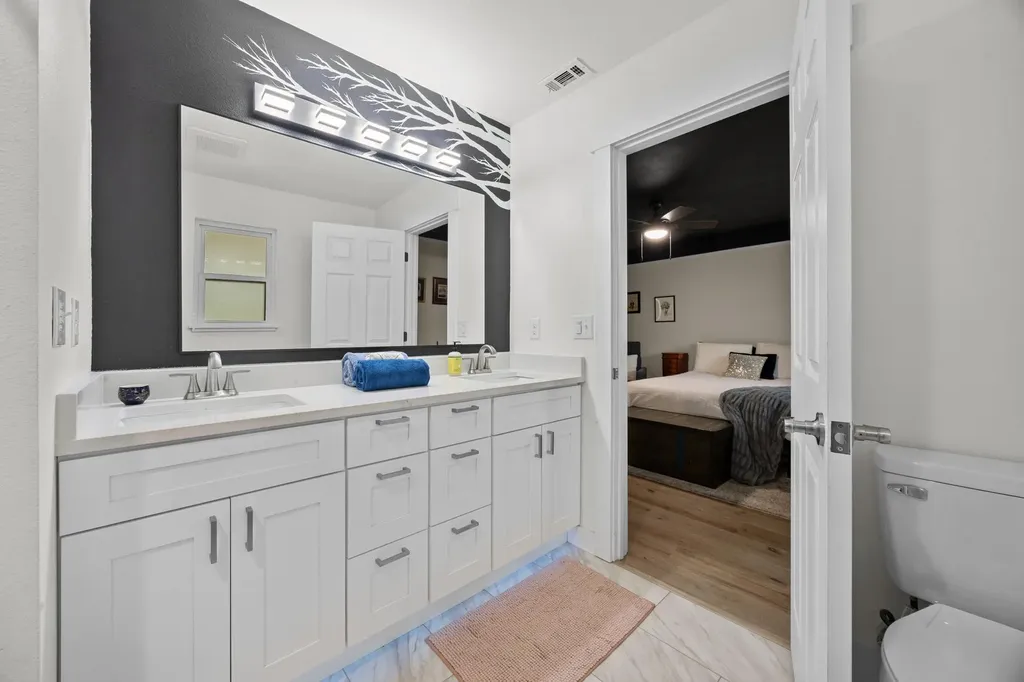 24502 Long Hollow Trail Leander TX 78641