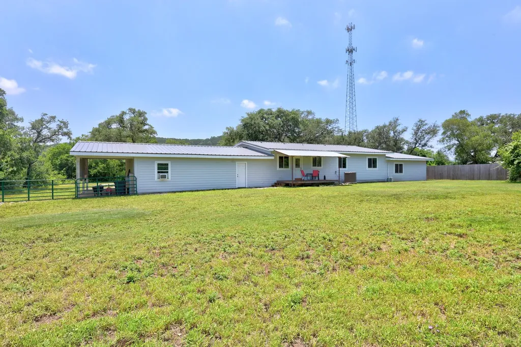 24502 Long Hollow Trail Leander TX 78641