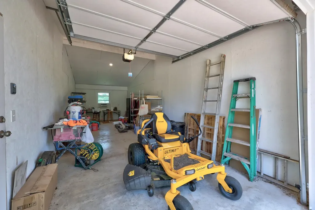 24502 Long Hollow Trail Leander TX 78641