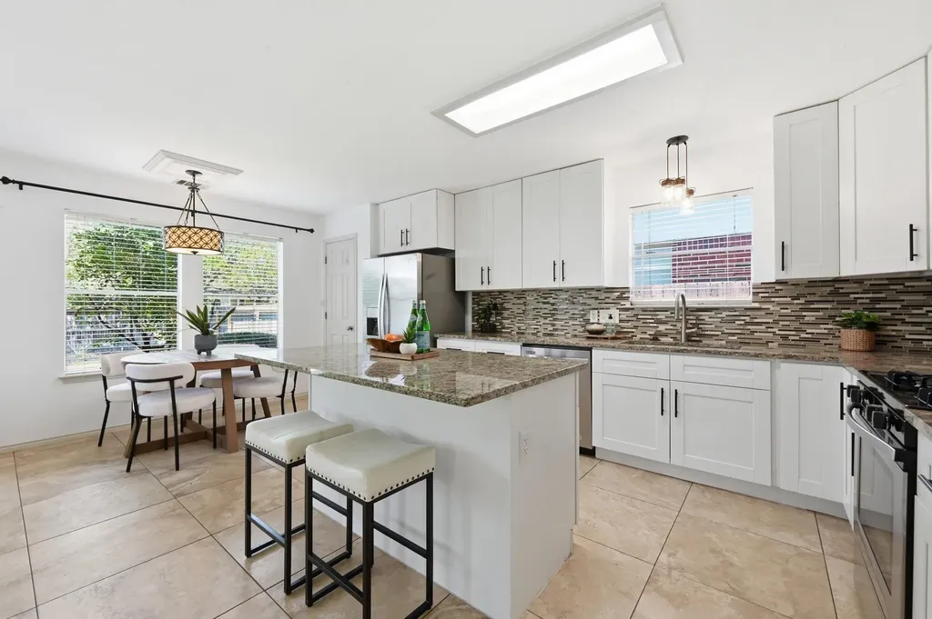 4308 Campo Verde Drive Austin TX 78749