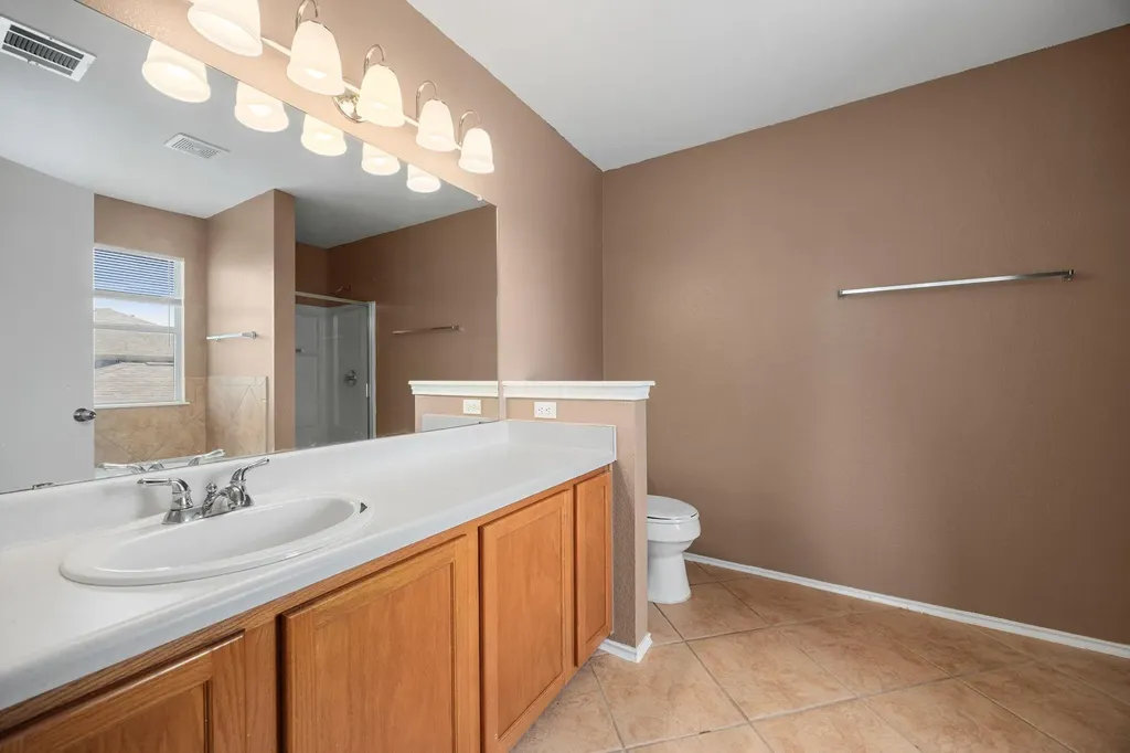 12033 Kilmartin Lane Austin TX 78754