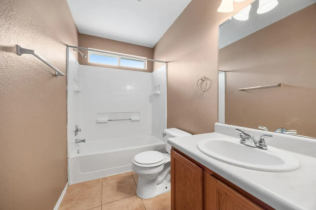 12033 Kilmartin Lane Austin TX 78754
