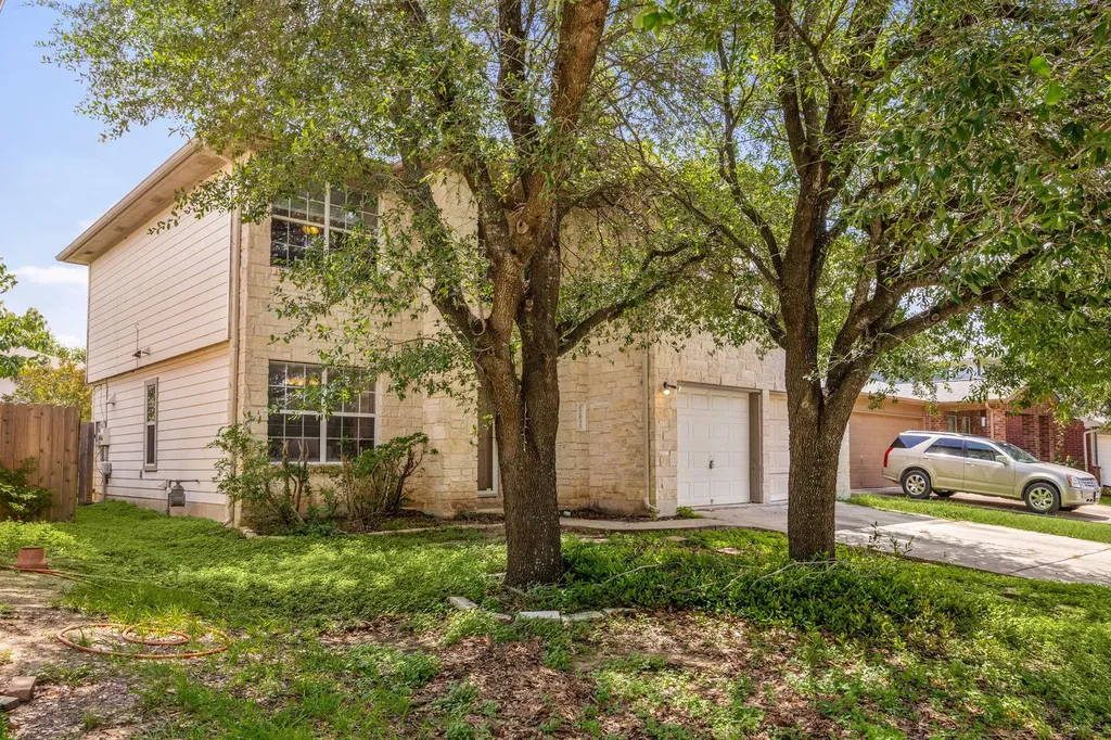 12033 Kilmartin Lane Austin TX 78754