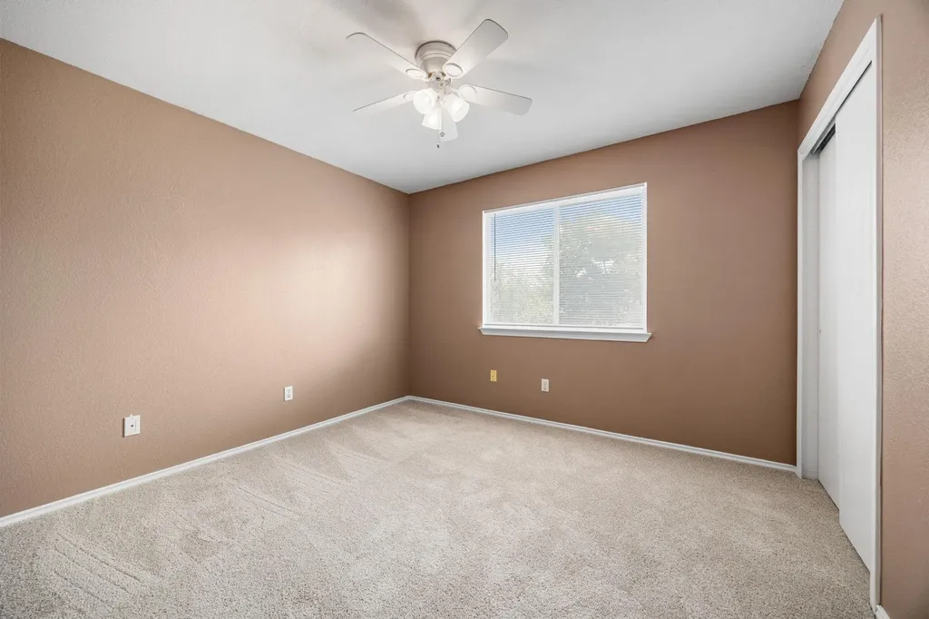 12033 Kilmartin Lane Austin TX 78754