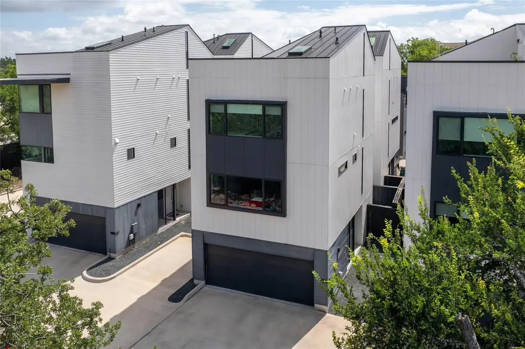 3406 E 17th Street Austin TX 78721