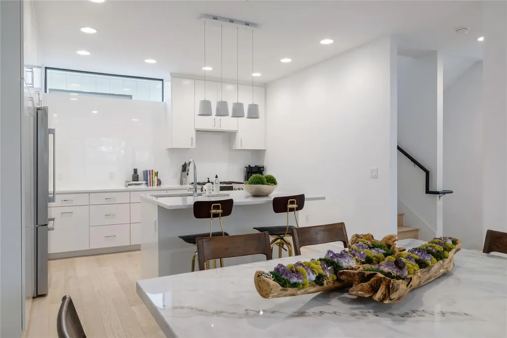 3406 E 17th Street Austin TX 78721