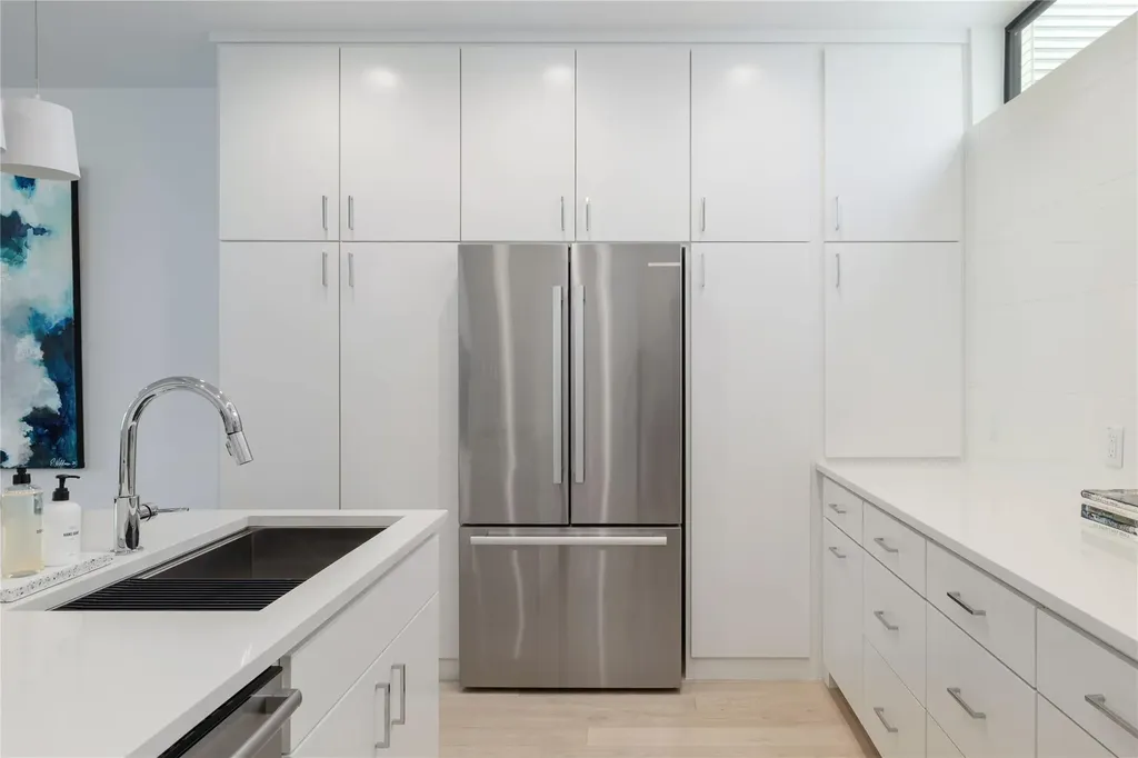 3406 E 17th Street Austin TX 78721