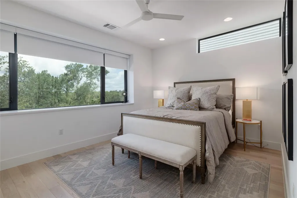 3406 E 17th Street Austin TX 78721
