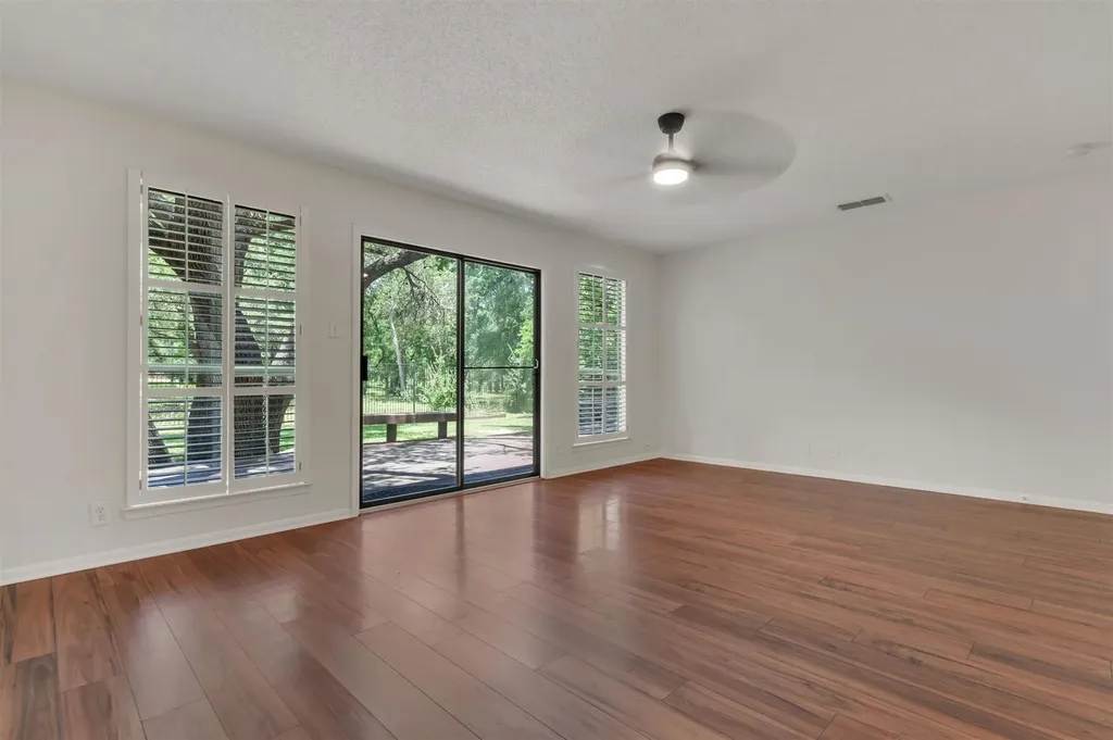 9002 Bubbling Springs Trail Austin TX 78729