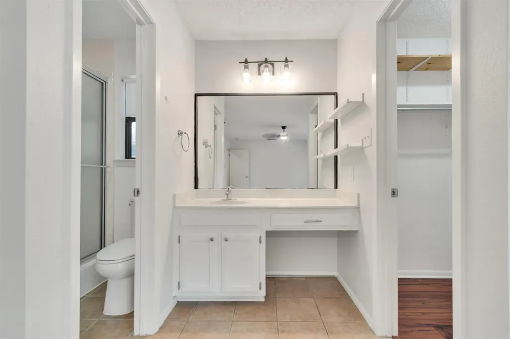 9002 Bubbling Springs Trail Austin TX 78729