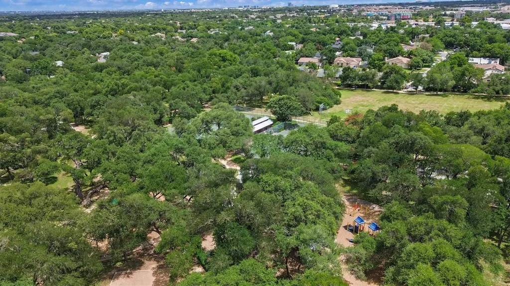 9002 Bubbling Springs Trail Austin TX 78729