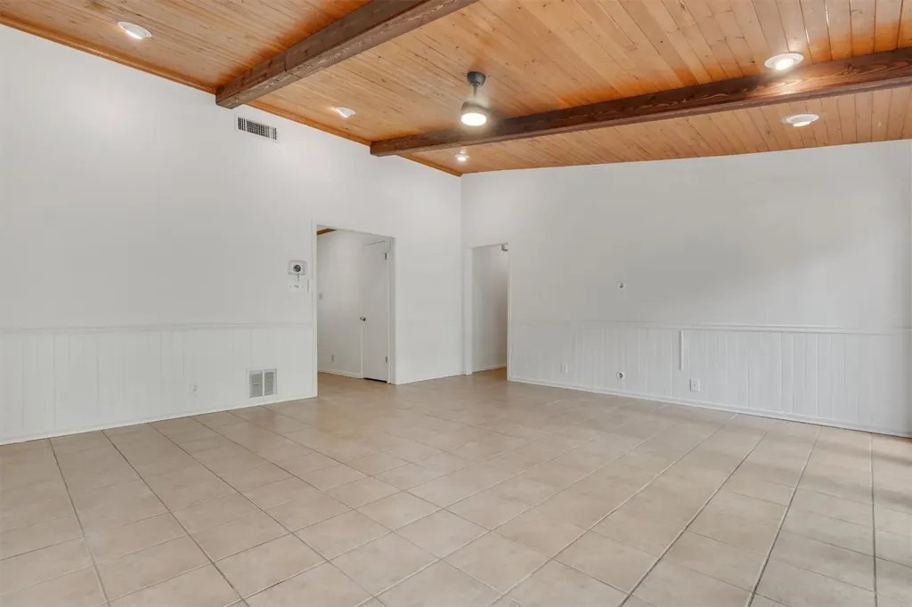 9002 Bubbling Springs Trail Austin TX 78729