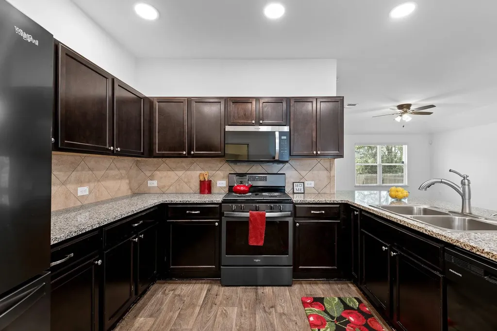 19304 Great Falls Drive Manor TX 78653