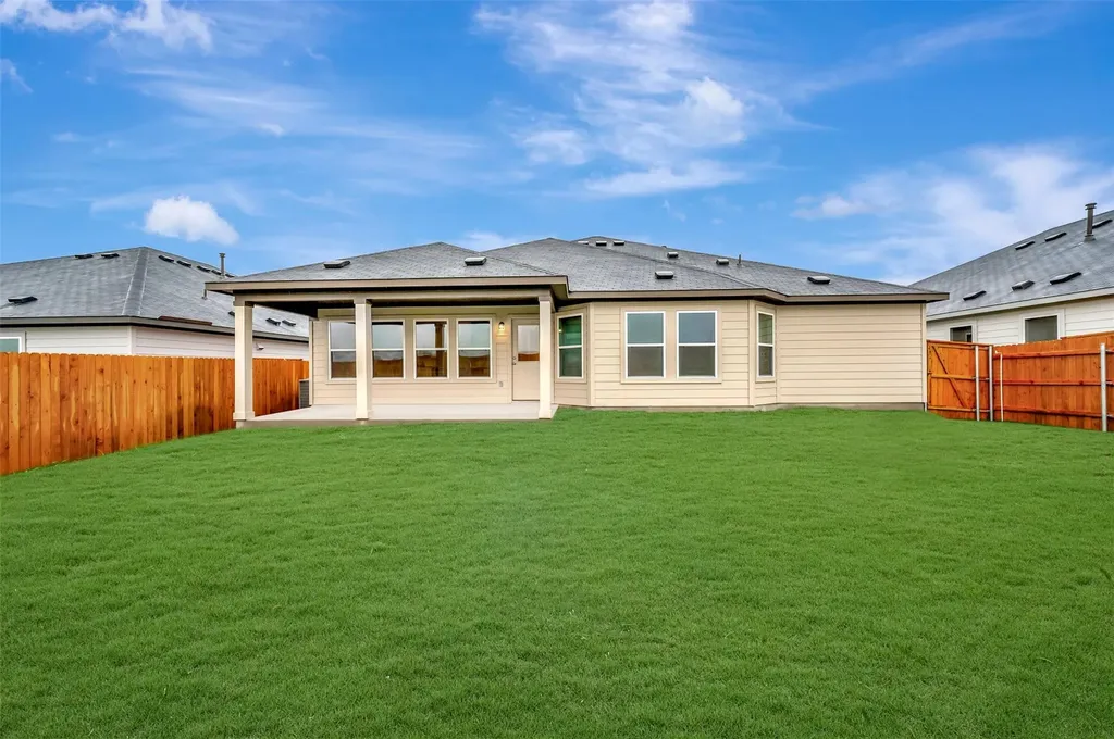 20000 Schatz Way Manor TX 78653