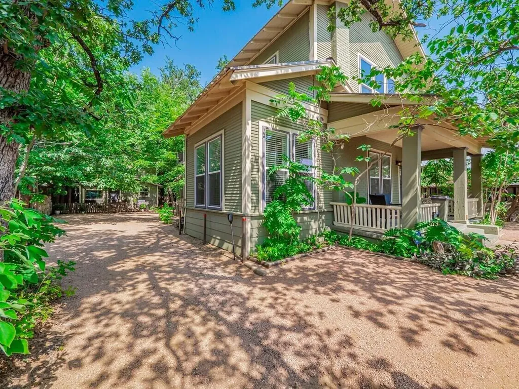 1159 Navasota Street Austin TX 78702